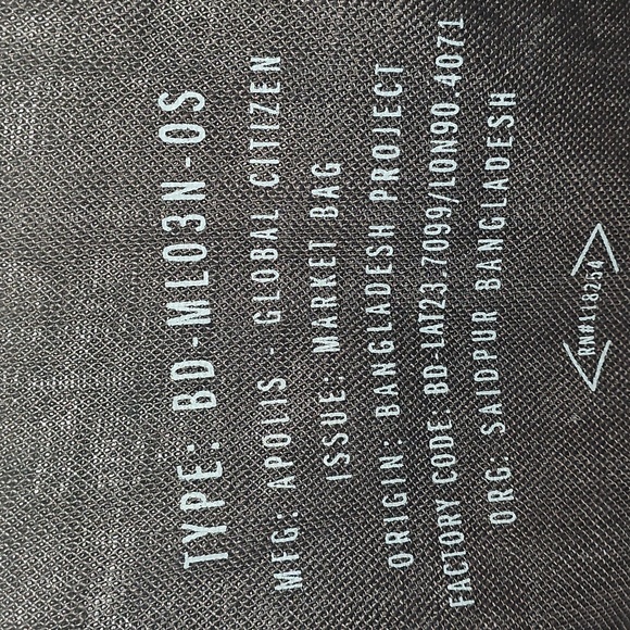 Las Vegas Raiders Black and Tan Travel Tote - Picture 4 of 6